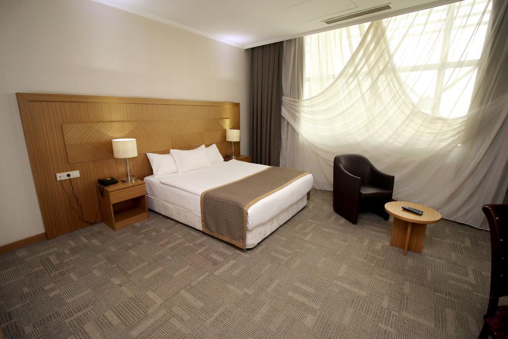 Boss Hotel Sincan Zewnętrze zdjęcie